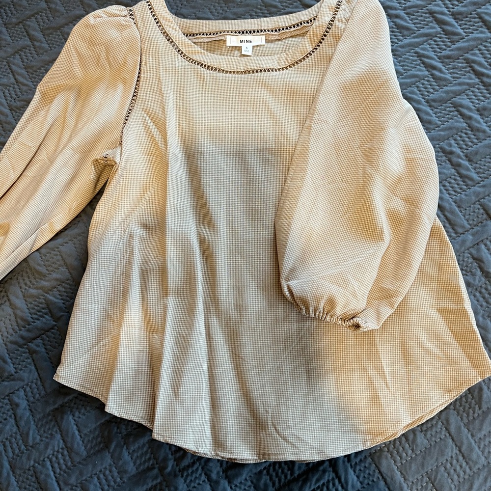 Brown and white top